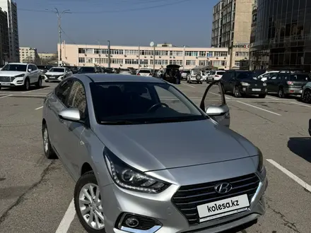 Hyundai Accent 2019 года за 7 000 000 тг. в Алматы