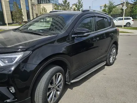 Toyota RAV4 2018 года за 15 500 000 тг. в Астана – фото 8