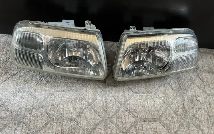 Фары передние за 1 000 тг. в Алматы