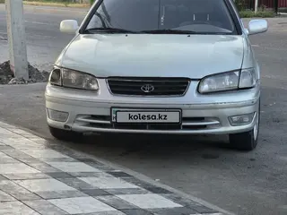 Toyota Camry, 2000