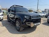 Land Rover Defender 2024 годаүшін54 000 000 тг. в Алматы – фото 3