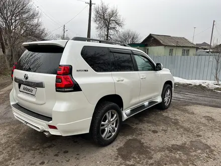 Toyota Land Cruiser Prado 2019 года за 23 500 000 тг. в Алматы – фото 13