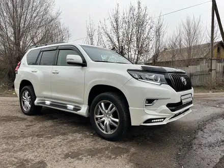 Toyota Land Cruiser Prado 2019 года за 23 500 000 тг. в Алматы – фото 3