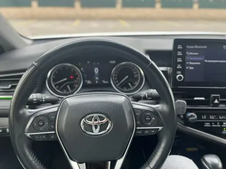 Toyota Camry 2023 года за 17 200 000 тг. в Караганда – фото 19