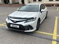 Toyota Camry 2023 годаүшін17 200 000 тг. в Караганда