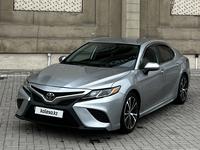 Toyota Camry 2019 года за 13 000 000 тг. в Алматы