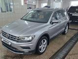 Volkswagen Tiguan 2018 годаүшін10 500 000 тг. в Астана – фото 2