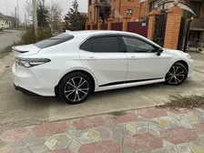 Toyota Camry, 2020