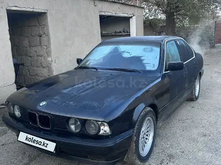 BMW 525 1990 года за 1 500 000 тг. в Тараз – фото 2