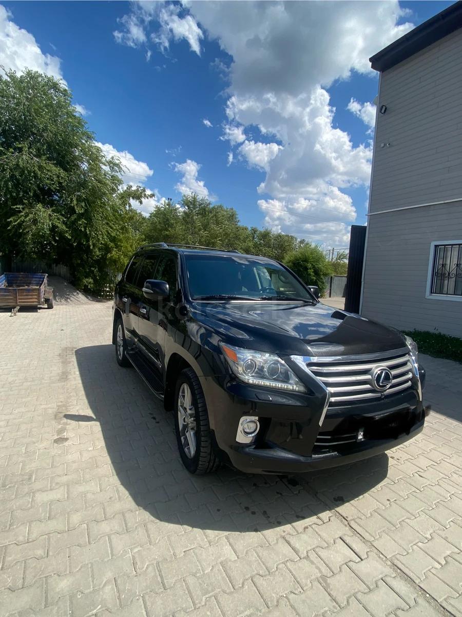 Lexus LX 570 2014 г.