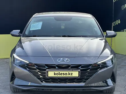 Hyundai Elantra 2022 года за 11 550 000 тг. в Актобе – фото 2