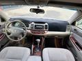 Toyota Camry 2002 годаүшін3 450 000 тг. в Алматы – фото 13