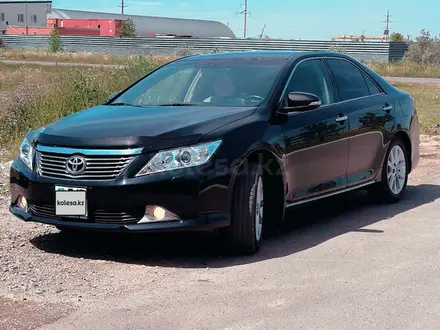 Toyota Camry 2014 года за 10 000 000 тг. в Астана – фото 2