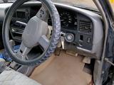 Toyota Hilux Surf 1994 годаfor1 500 000 тг. в Усть-Каменогорск – фото 4