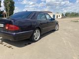 Mercedes-Benz E 280 1998 года за 5 000 000 тг. в Актобе – фото 3