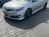 Toyota Camry 2014 года за 8 200 000 тг. в Актобе