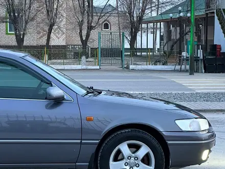 Toyota Camry 1997 года за 4 500 000 тг. в Туркестан – фото 7