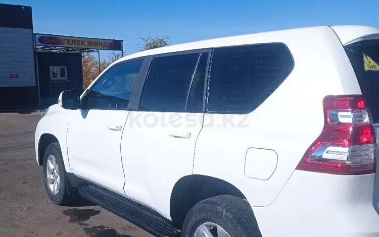 Toyota Land Cruiser Prado 2014 годаfor12 800 000 тг. в Актобе