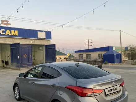 Hyundai Elantra 2012 года за 5 500 000 тг. в Жанаозен – фото 4