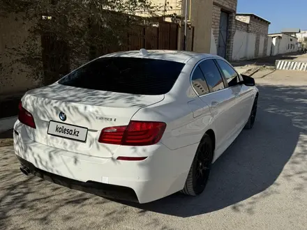 BMW 528 2013 года за 6 500 000 тг. в Актау – фото 2