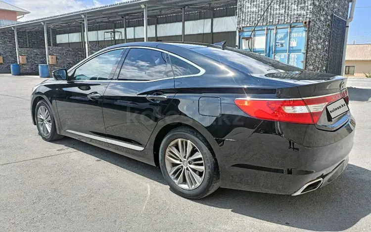 Hyundai Grandeur 2016 годаfor7 800 000 тг. в Шымкент