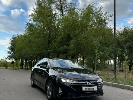 Hyundai Elantra 2019 года за 6 950 000 тг. в Алматы – фото 3