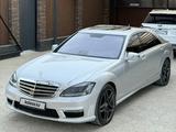 Mercedes-Benz S 500 2006 годаүшін8 900 000 тг. в Алматы