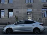 Hyundai Elantra 2020 годаfor6 000 000 тг. в Атырау – фото 2