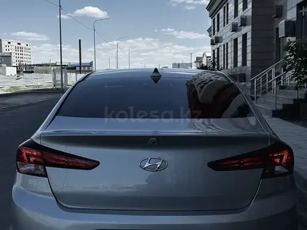 Hyundai Elantra 2020 года за 6 300 000 тг. в Атырау – фото 15