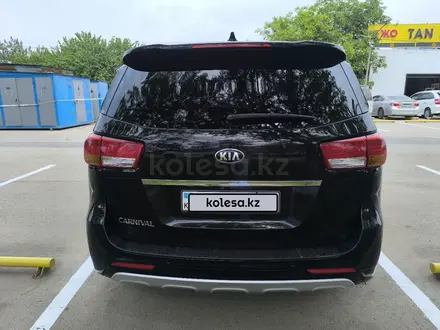 Kia Carnival 2018 года за 10 555 555 тг. в Алматы – фото 14
