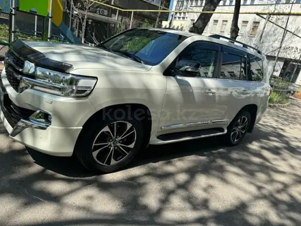 Toyota Land Cruiser 2020 года за 43 800 000 тг. в Алматы – фото 4