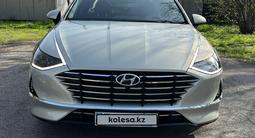 Hyundai Sonata 2022 года за 14 250 000 тг. в Алматы – фото 2