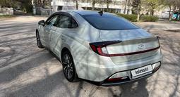 Hyundai Sonata 2022 года за 14 250 000 тг. в Алматы – фото 5