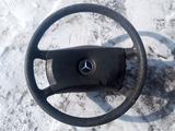 Руль mercedes w201 w124 за 5 000 тг. в Усть-Каменогорск
