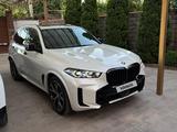 BMW X5 2024 года за 51 700 000 тг. в Алматы – фото 2
