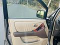 Lexus RX 300 2002 годаүшін5 750 000 тг. в Алматы – фото 12