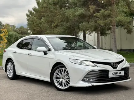 Toyota Camry 2019 года за 15 000 000 тг. в Алматы – фото 39