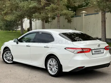 Toyota Camry 2019 года за 15 000 000 тг. в Алматы – фото 6