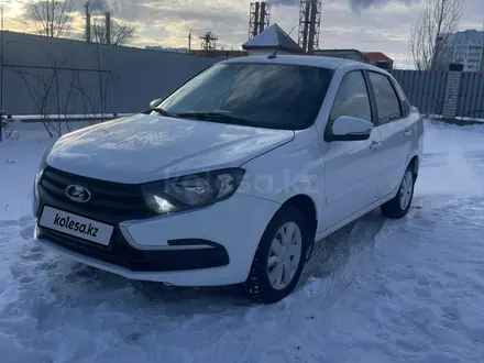 ВАЗ (Lada) Granta 2190 2020 года за 4 700 000 тг. в Актобе – фото 2