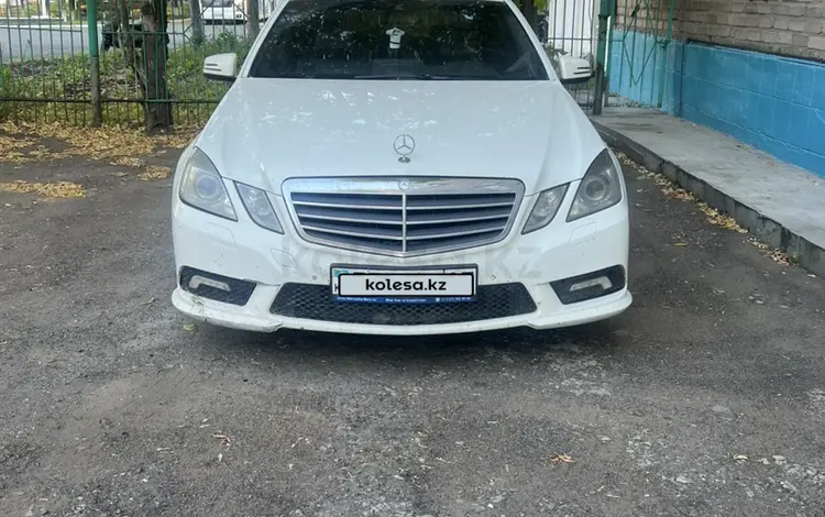 Mercedes-Benz E 200 2011 года за 8 500 000 тг. в Астана