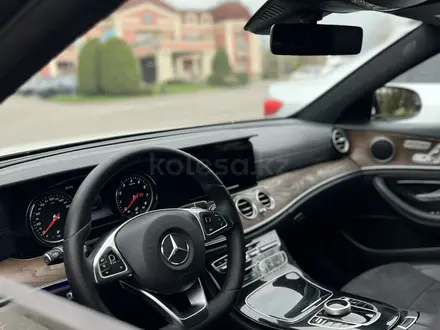 Mercedes-Benz E 200 2017 года за 17 800 000 тг. в Алматы – фото 15