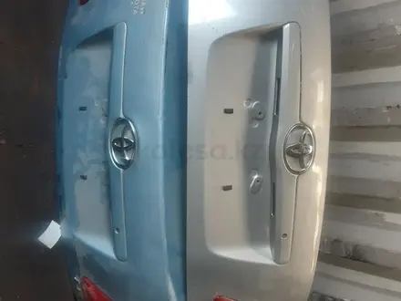 Крышка багажника на тайота камри 40 за 40 000 тг. в Алматы – фото 2