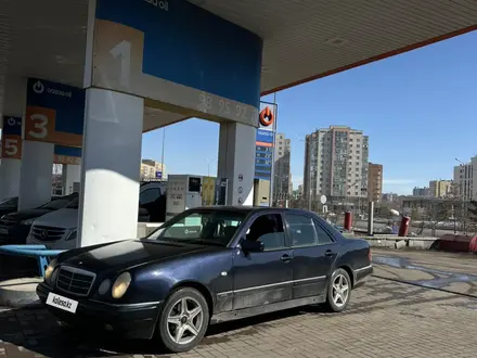 Mercedes-Benz E 230 1997 года за 2 000 000 тг. в Астана – фото 5
