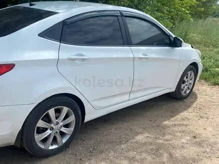 Hyundai Accent 2012 года за 5 200 000 тг. в Уральск – фото 4