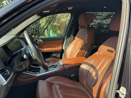 BMW X7 2021 года за 43 000 000 тг. в Алматы – фото 10