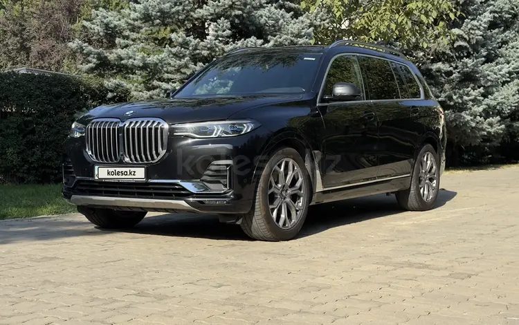 BMW X7 2021 года за 43 000 000 тг. в Алматы