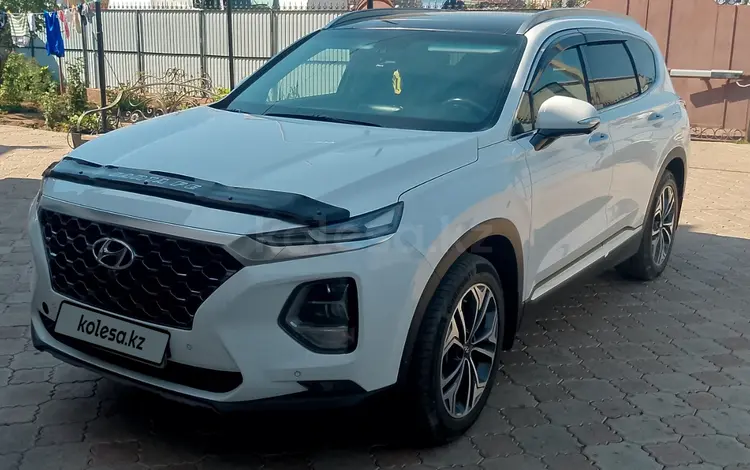 Hyundai Santa Fe 2020 года за 15 000 000 тг. в Уральск