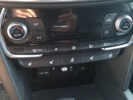 Hyundai Santa Fe 2020 года за 15 000 000 тг. в Уральск – фото 13