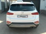Hyundai Santa Fe 2020 года за 15 000 000 тг. в Уральск – фото 5