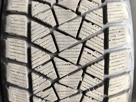 Комплект дисков с зимней резиной Bridgestone BLIZZAK DM-V2 225/55R18 за 300 000 тг. в Алматы – фото 5